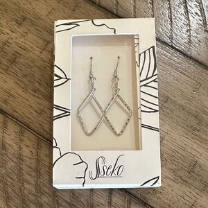 Sseko Silver Diamond-Shaped Earrings